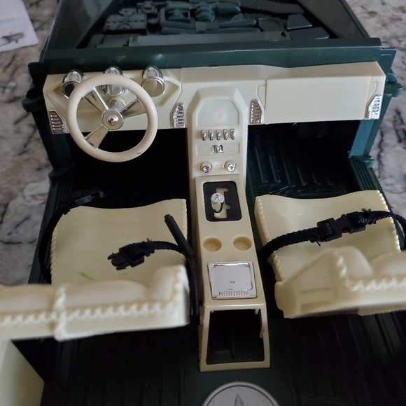 Bratz 2004 MGA Vehicle Safari Jeep Working  Lights L👀K Open Transport! Awesome - Picture 4 of 11